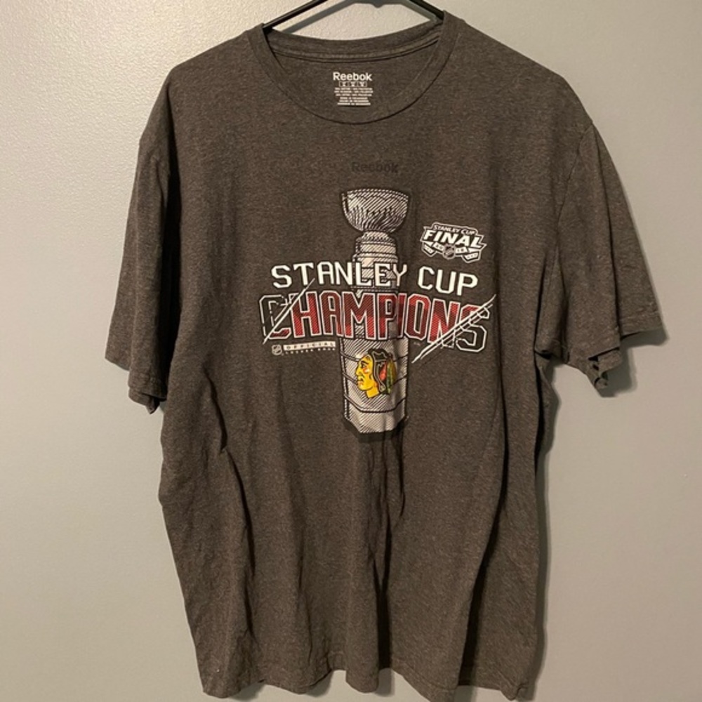 5/$25 Blackhawks Stanley Cup Tee size Extra Large